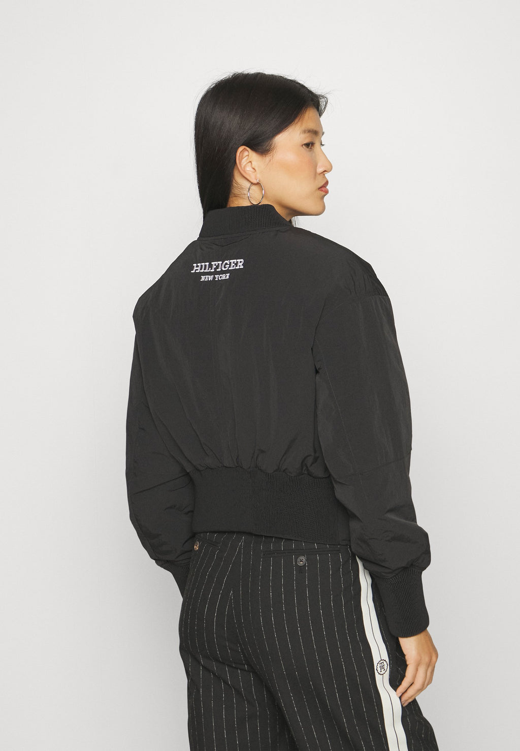 REVERSIBLE PADDED Media 5