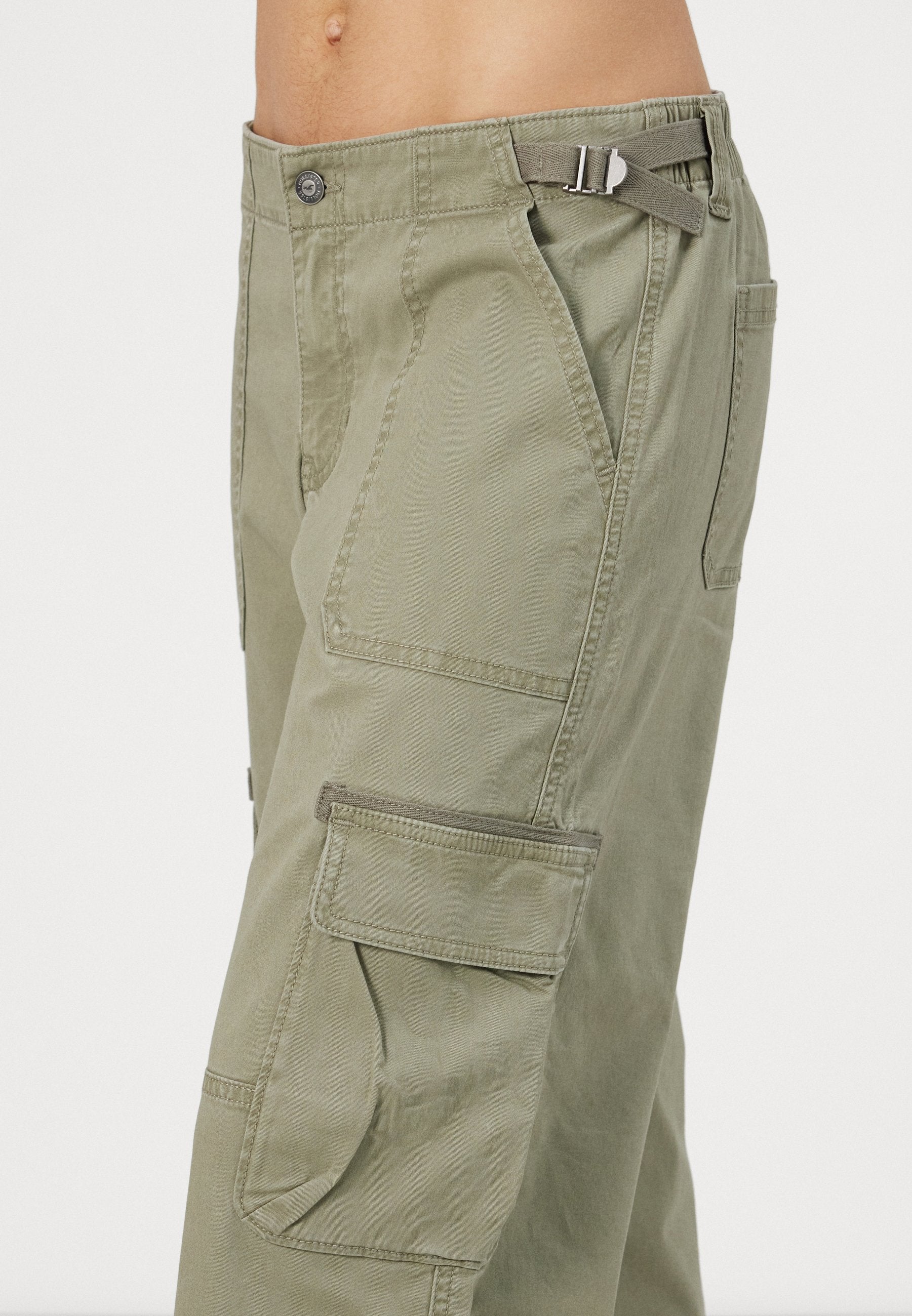 Hollister Co. BAGGY CARGO