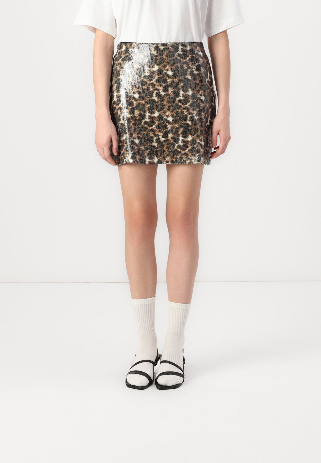 ONLLEO Short Media 3