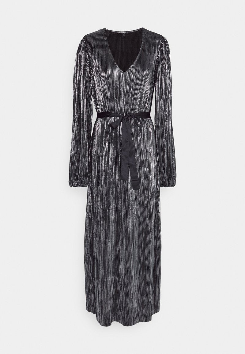 VMELLA DRESS - Vero Moda Tall - View 1