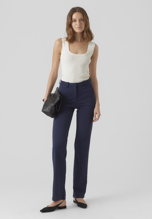 Vero Moda Tall VMZAMIRA STRAIGHT PANT - Trousers - navy blazer