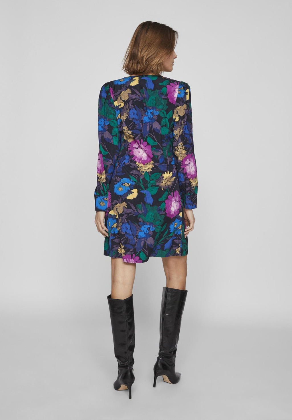 VILA VIBELINA LE V-NECK L S SHORT WRAP