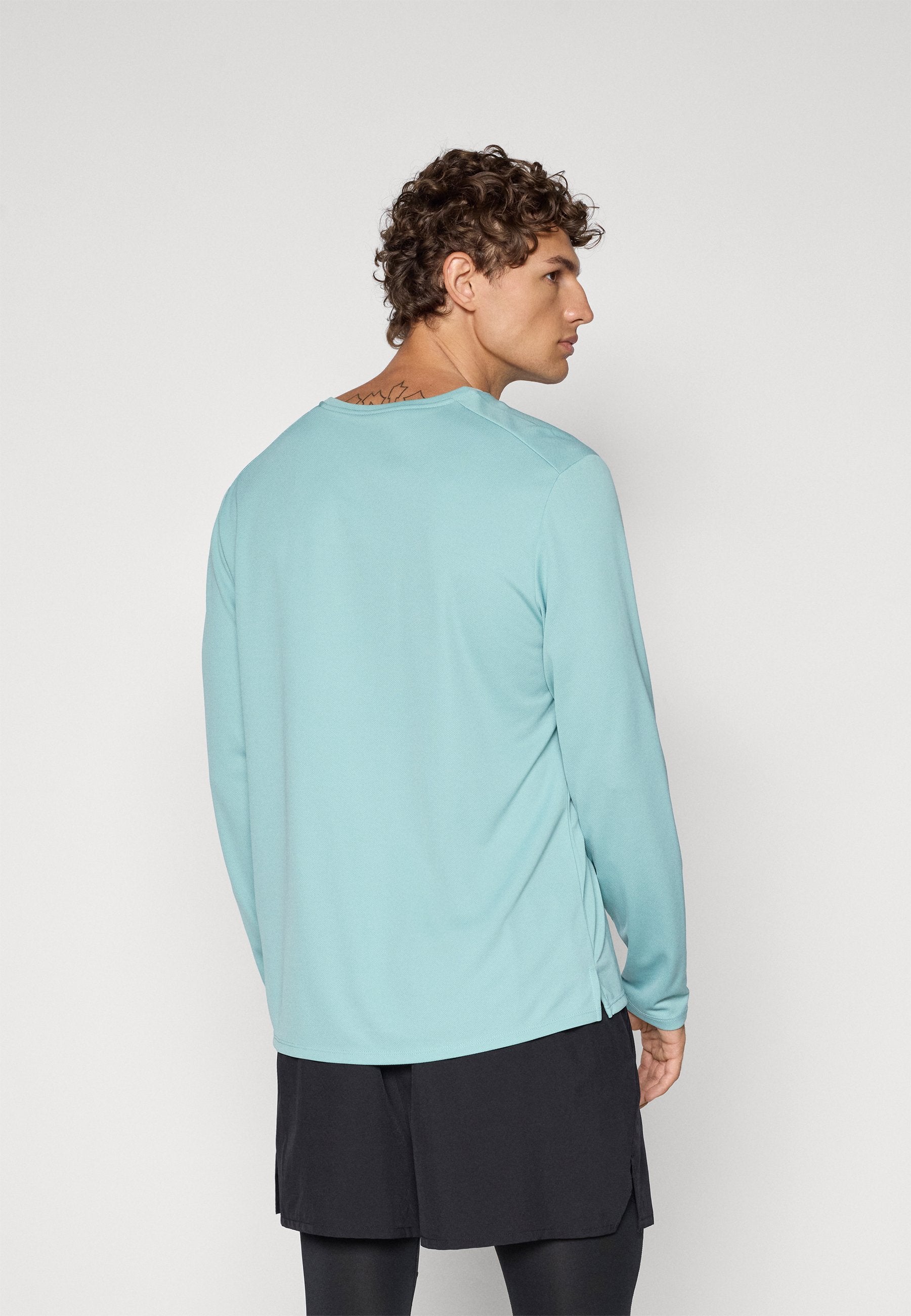 Nike Performance MILER TOP