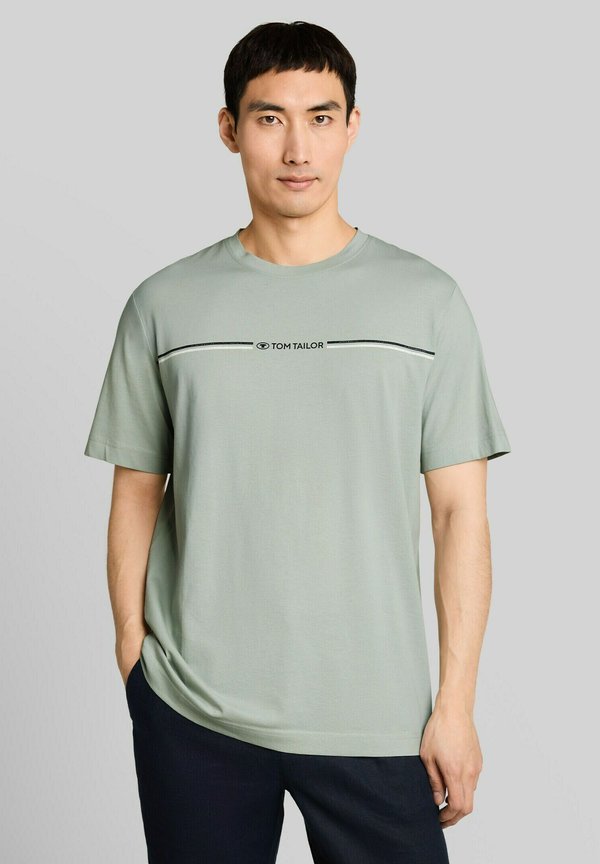TOM TAILOR T-SHIRT MIT LOGO-PRINT - Print T-shirt - soft greyish green