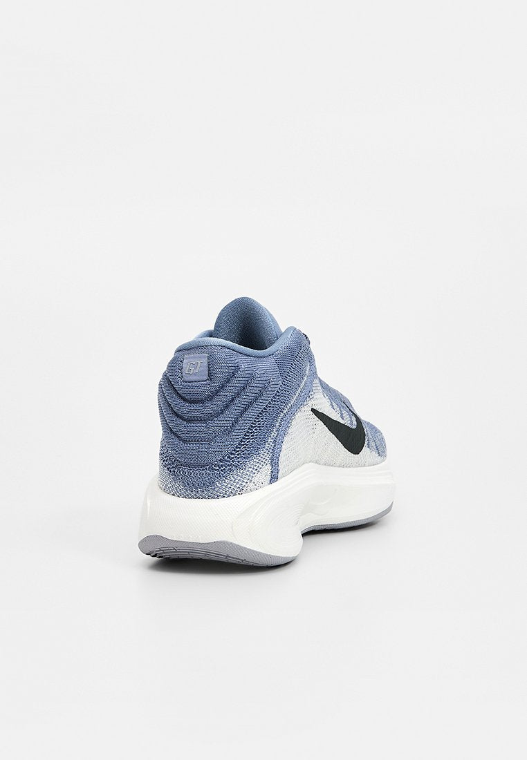 Nike Performance G.T. HUSTLE 3