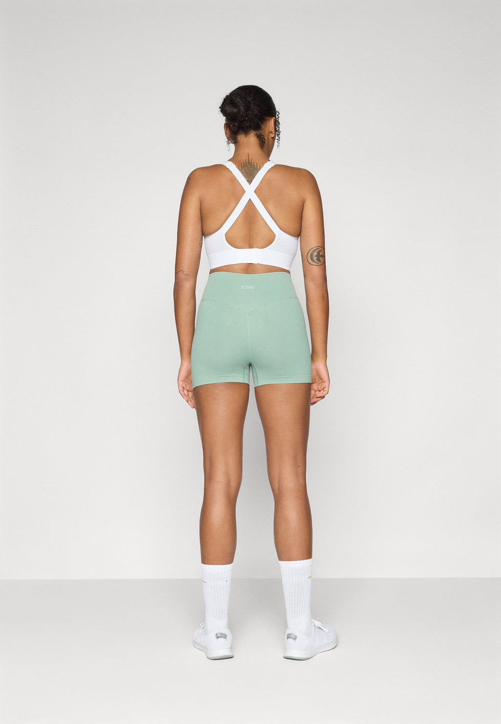 ICANIWILL DEFINE SEAMLESS V SHAPE SHORTS