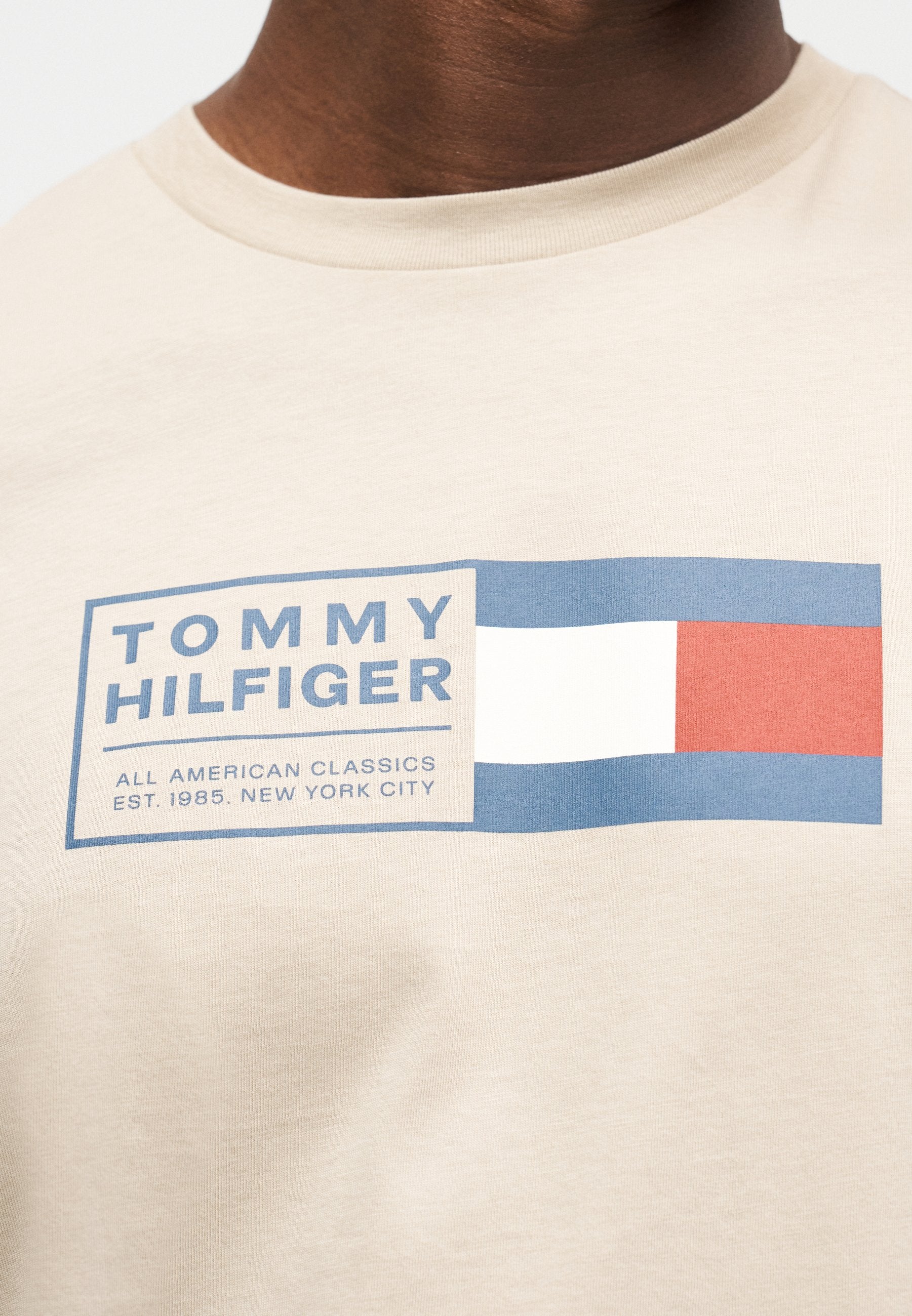 LOGO JERSEY CREW NECK T-SHIRT Media 6