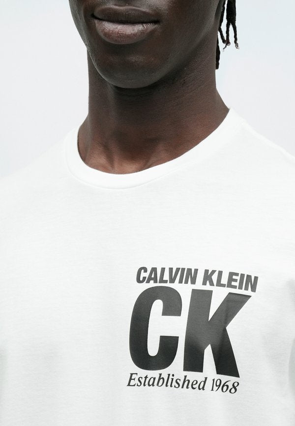 Calvin Klein CORNER GRAPHIC