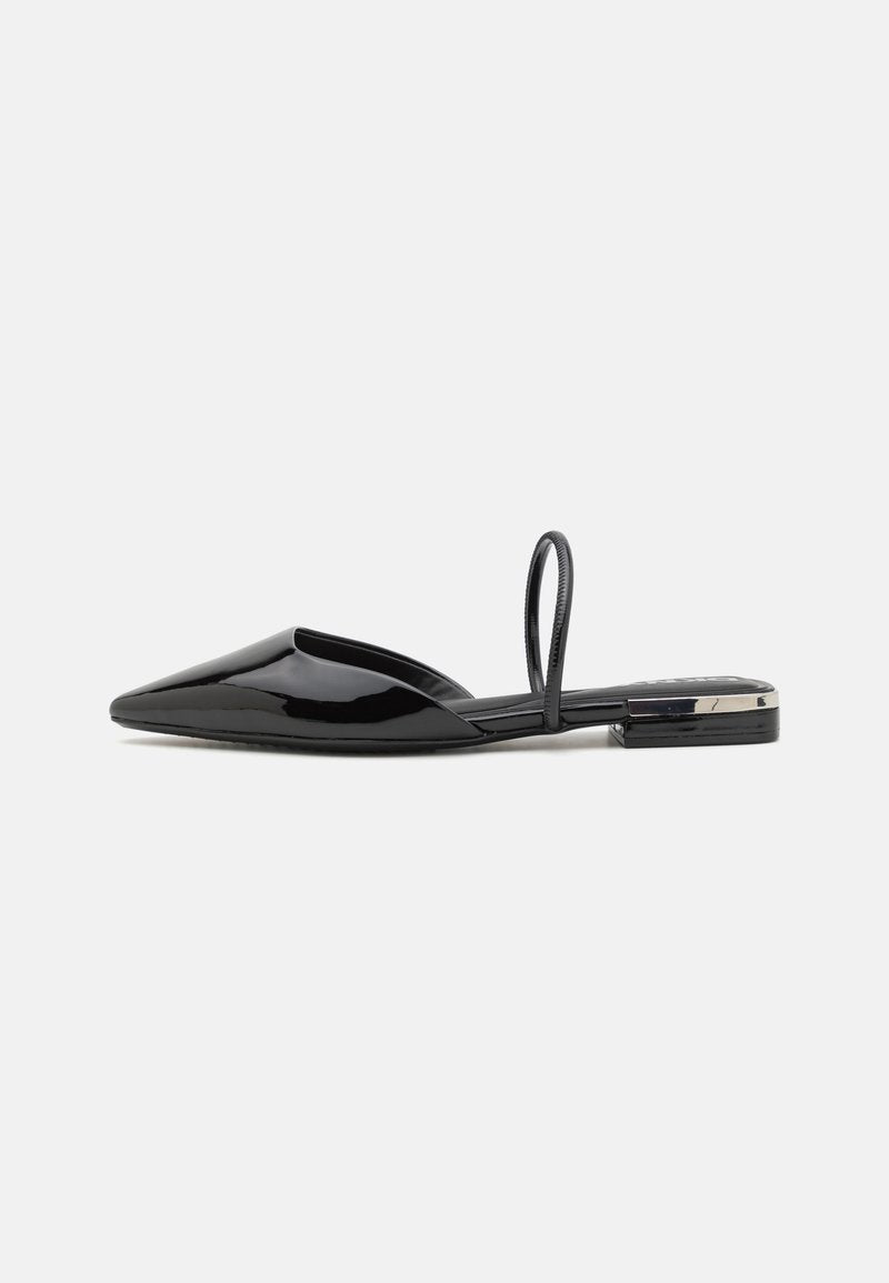 CABBI MARY JANE FLAT Media 1
