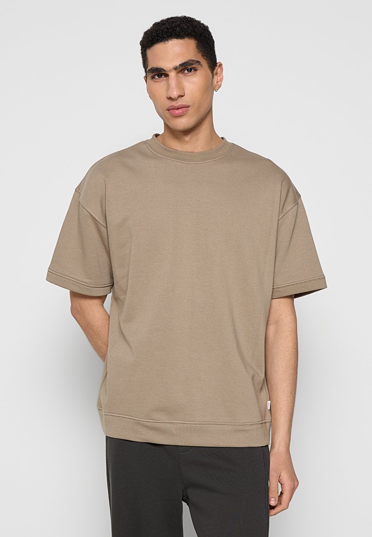 Lindbergh Sweatshirt Media 1