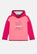 Rosa und magenta Kapuzensweatshirt mit Blatt- und kreisförmigem Grafikdesign sowie dem Text "Entdecke die Natur" auf der Vorderseite.