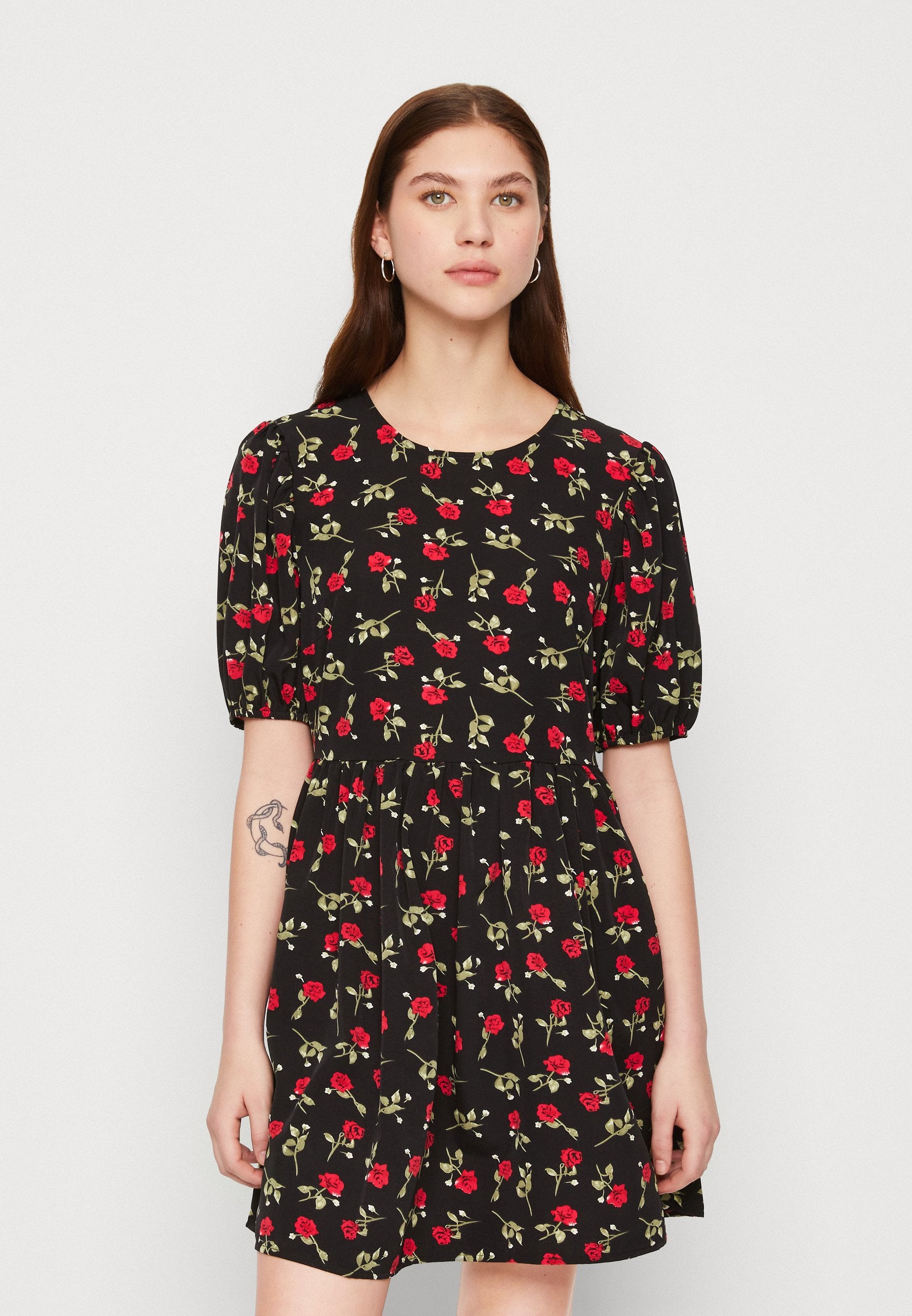 VILA VILYKKE O NECK SHORT DRESS