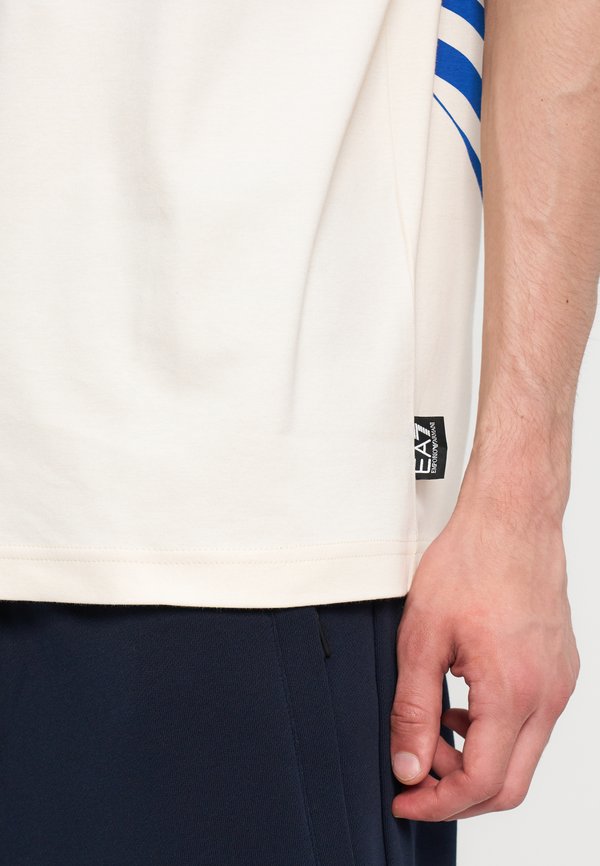 EA7 Emporio Armani