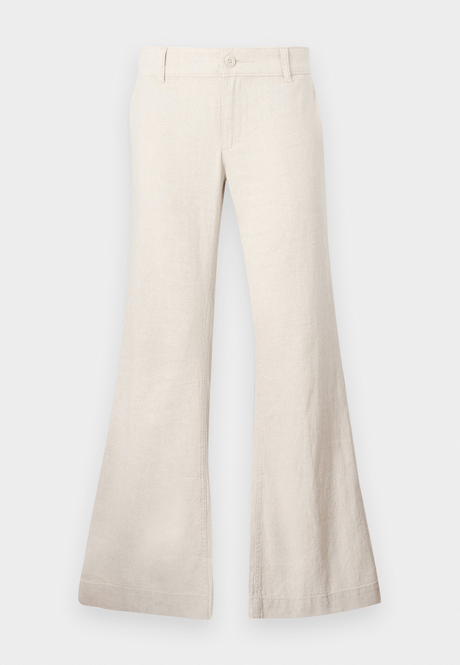 Beige Glockenhosen aus einem leichten Leinenmischgewebe. Mit einem vorderen Knopfverschluss und Seitentaschen. Glatte Textur, lässiges Design.