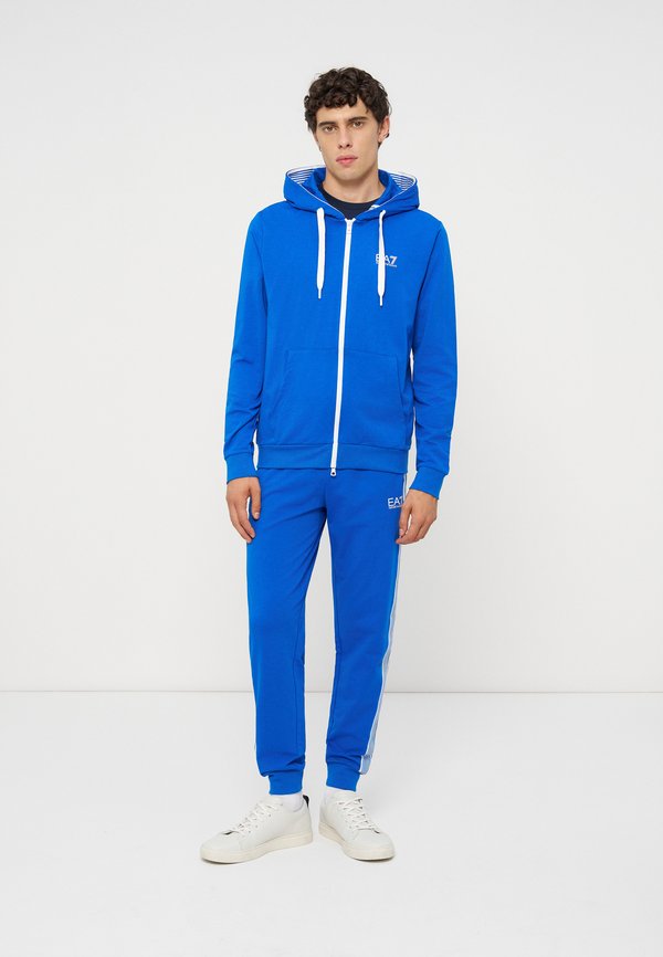 EA7 Emporio Armani