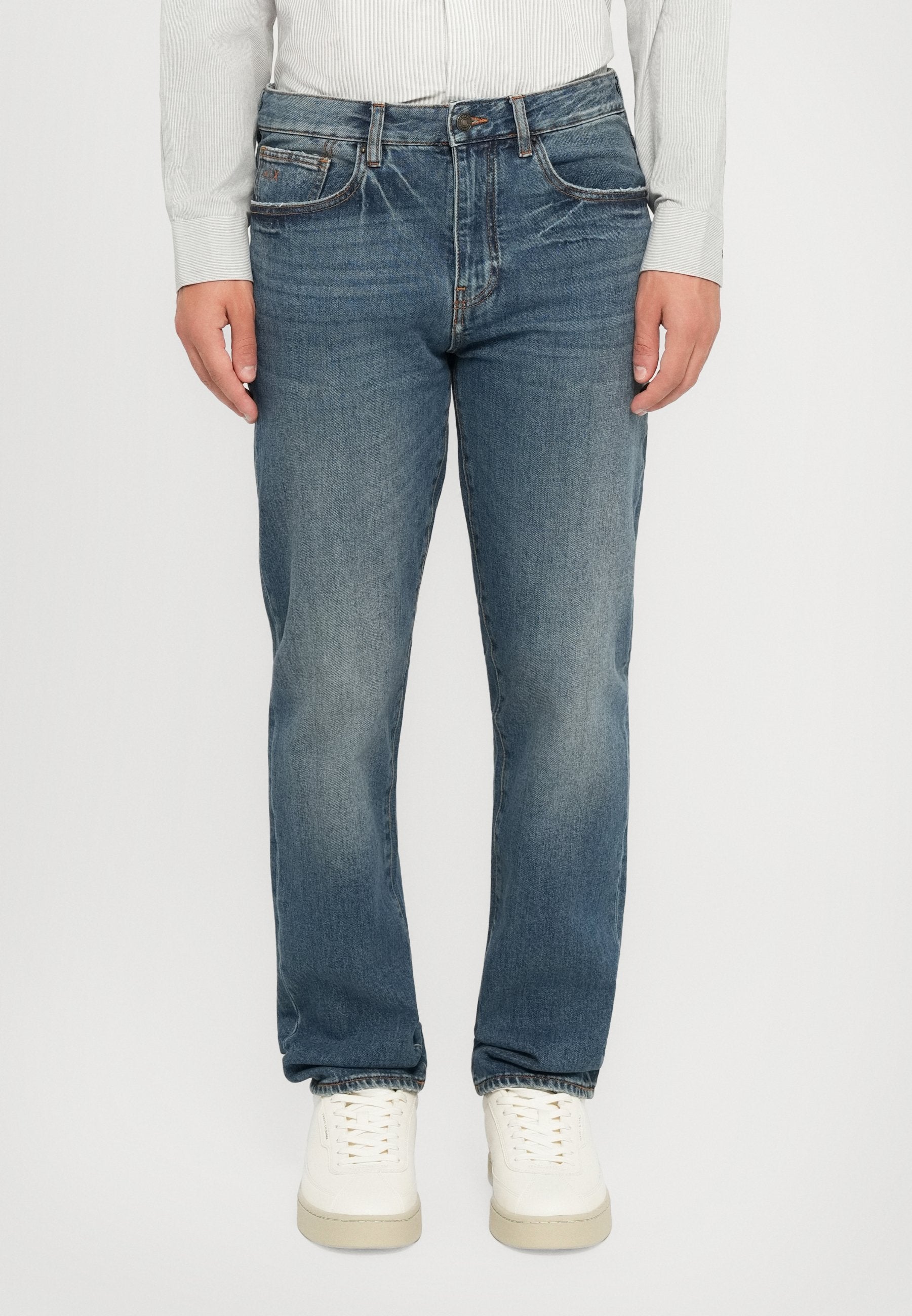 FIVE POCKETS PANT Media 3