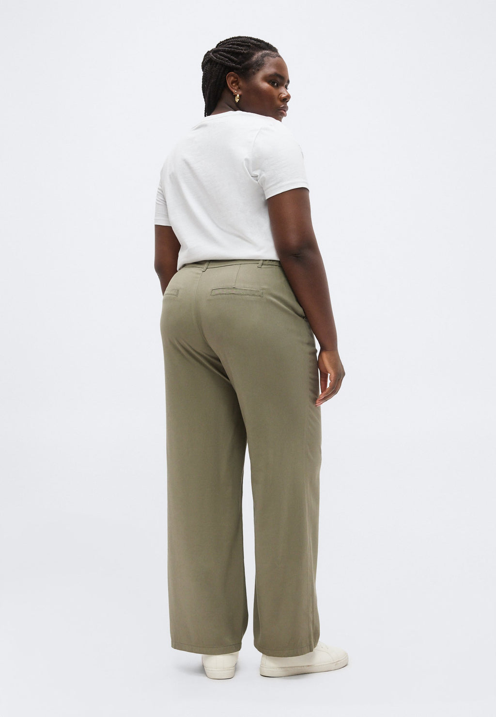 CARARIS Straight Fit Media 4