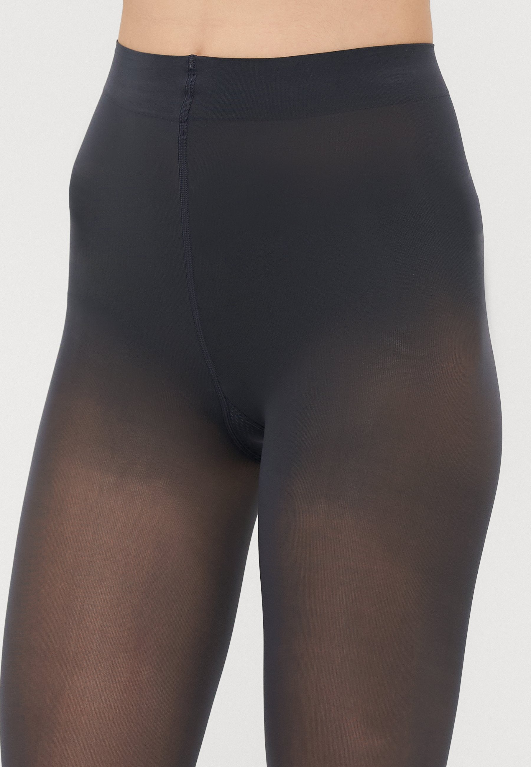 FALKE Lufthansa Vitalize 40 Denier semi-opaque