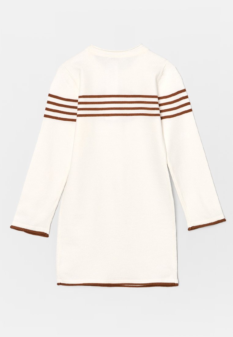 TWINSET