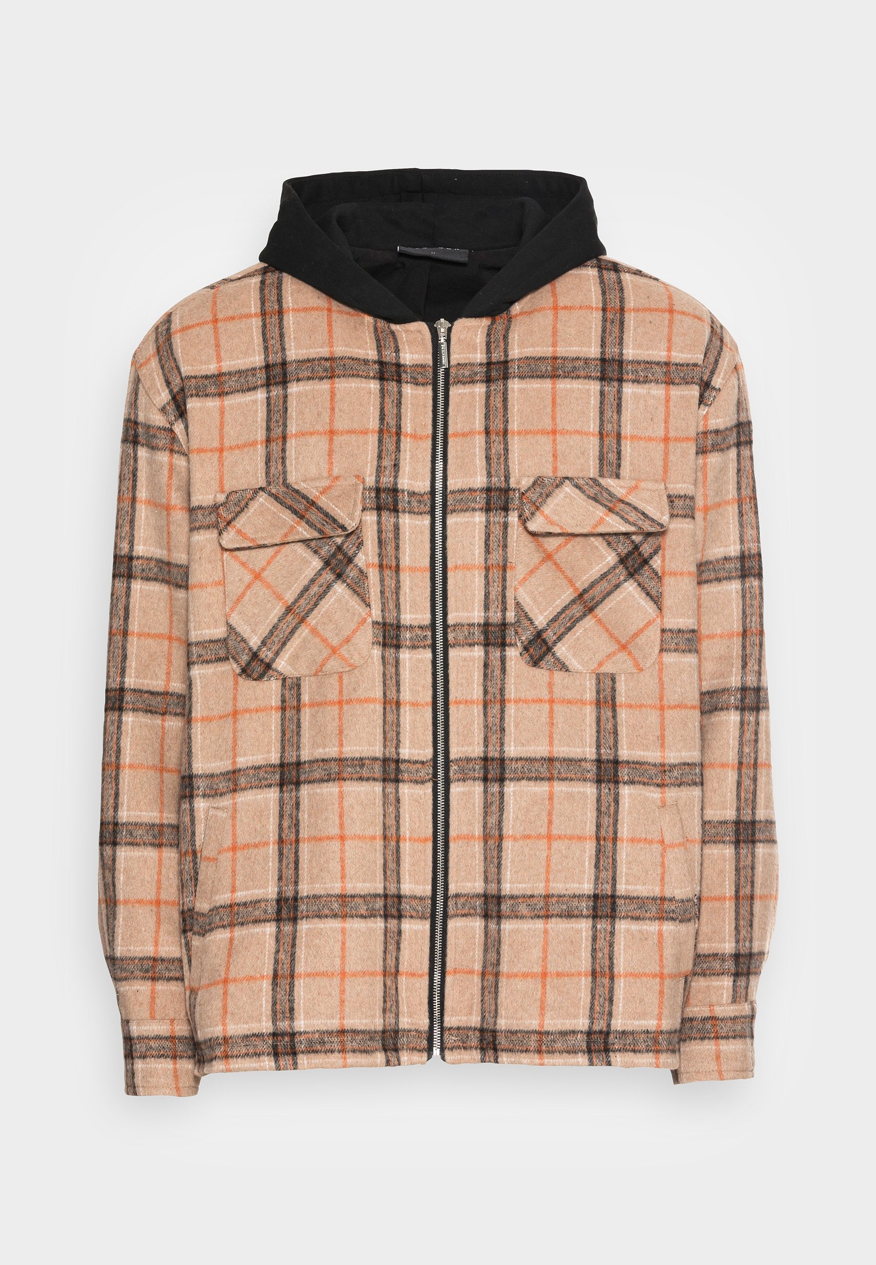 Karierte Zip-Jacke mit schwarzer Kapuze, die über orange, beige und schwarze Karomuster verfügt, zwei Fronttaschen und eine weiche Textur bietet.