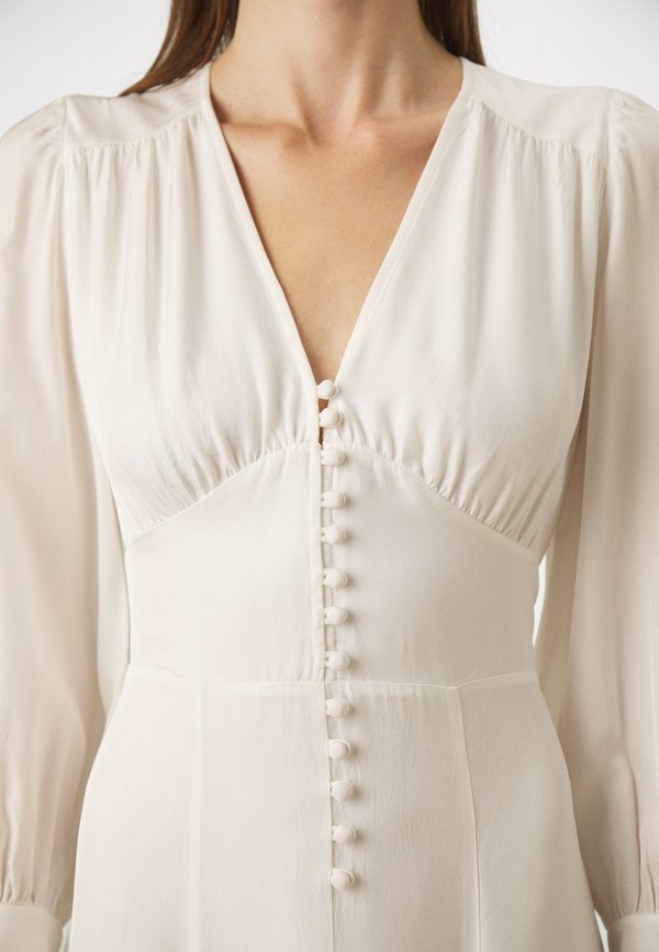 IVY OAK BRIDAL NYSSAROSE