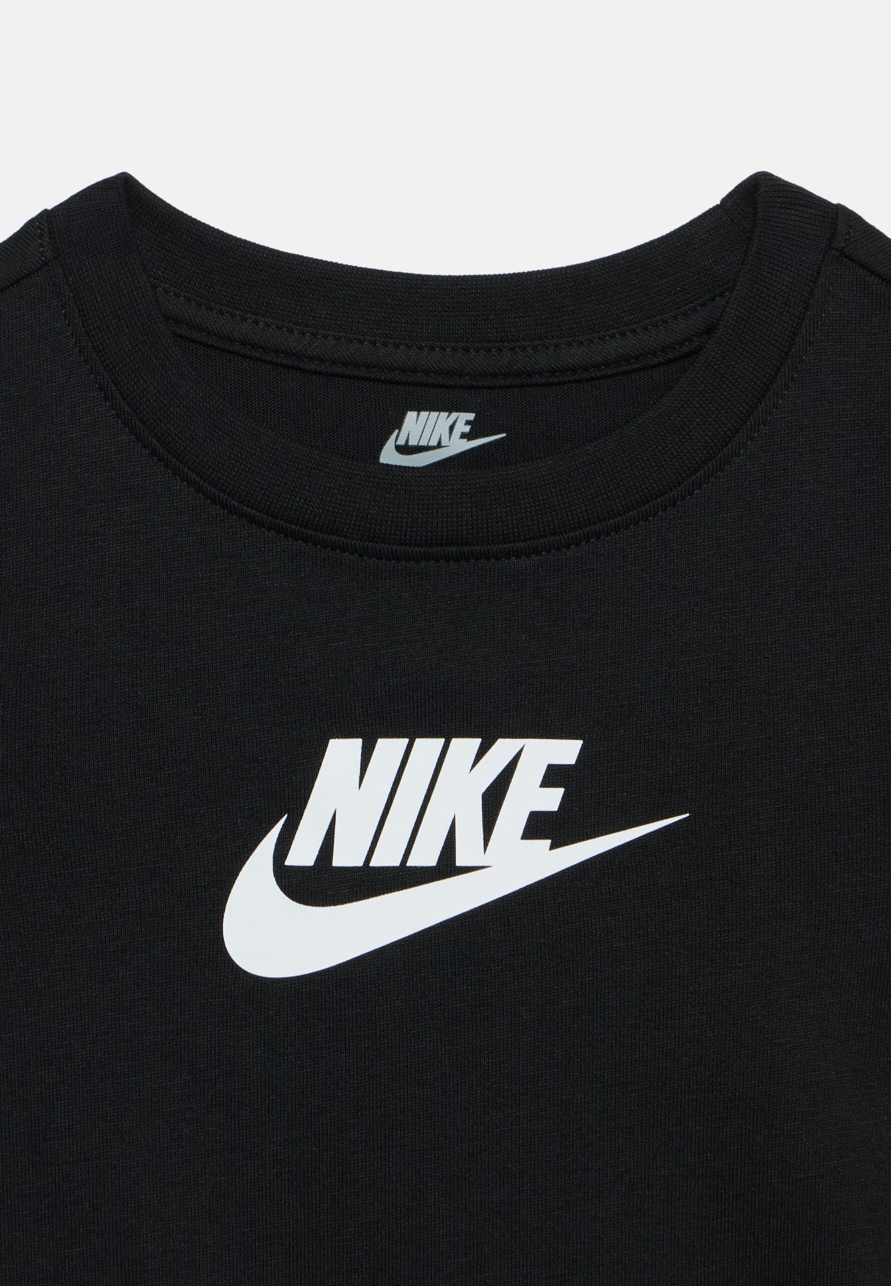 Nike Sportswear CLUB