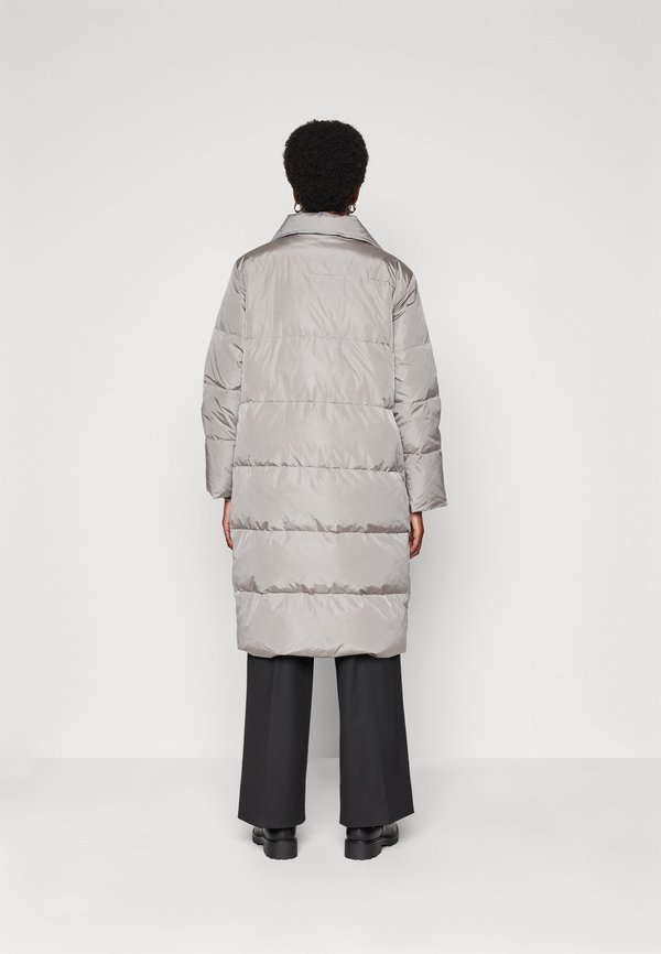 Bruuns Bazaar DOWNBBLUCKY COAT