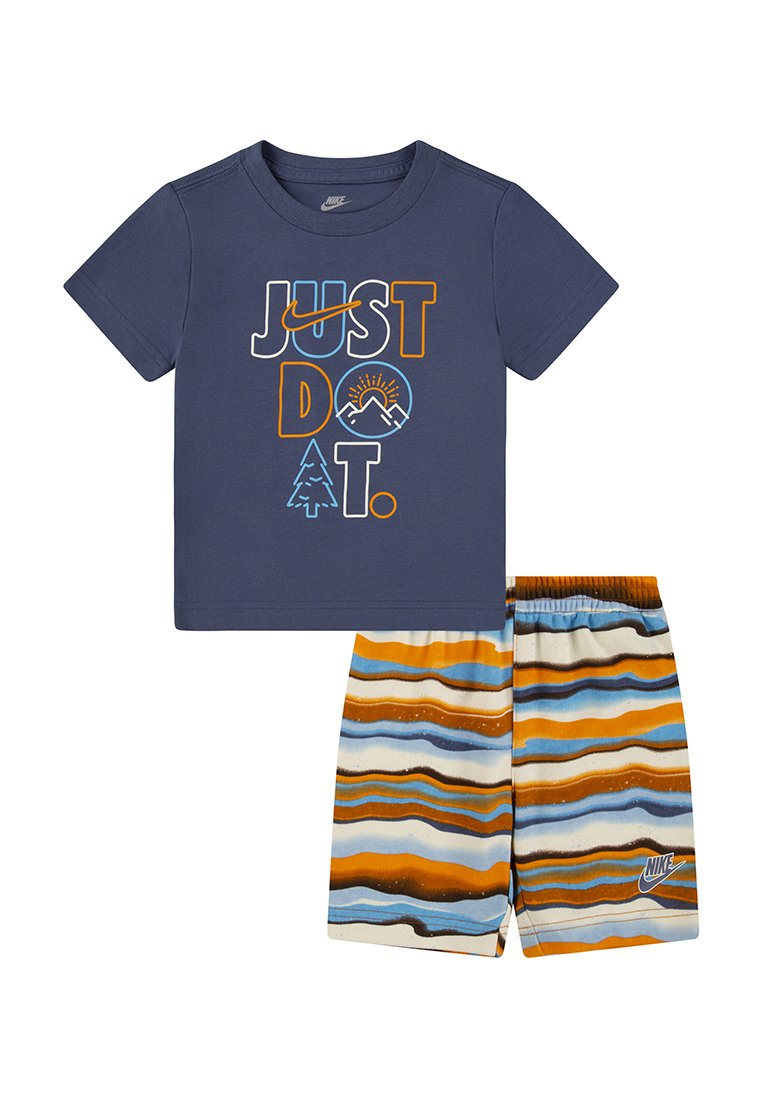 Nike Sportswear SET