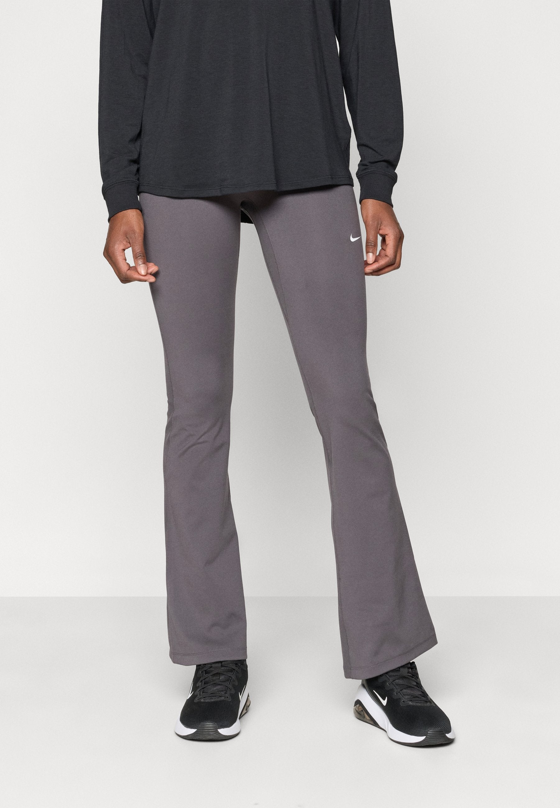 Nike Performance ONE