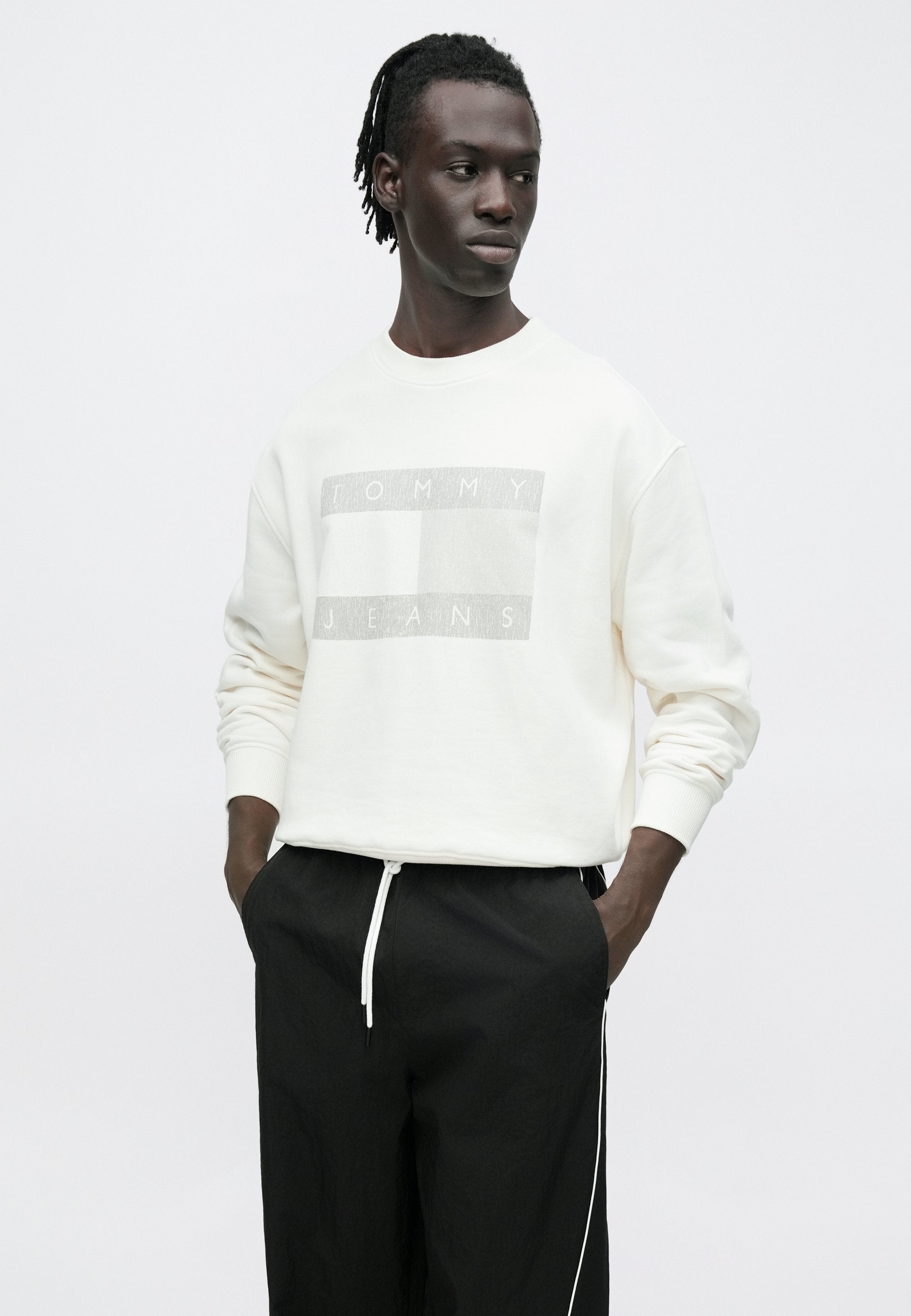 Tommy Jeans 90S TONAL FLAG BADGE SWEATSHIRT