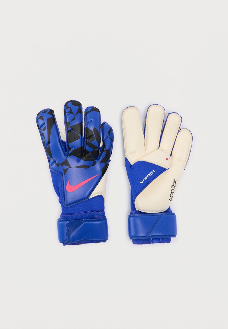 Torwarthandschuhe in Blau mit schwarzem geometrischem Muster. Merkmale sind eine weiße Handfläche, verstellbarer Handgelenksriemen und ein pinkfarbener Logo-Akzent.