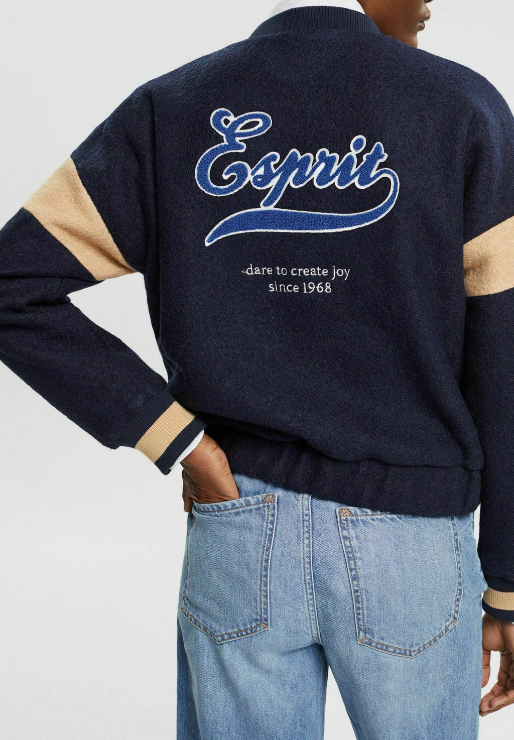 Esprit Übergangsjacke Media 7