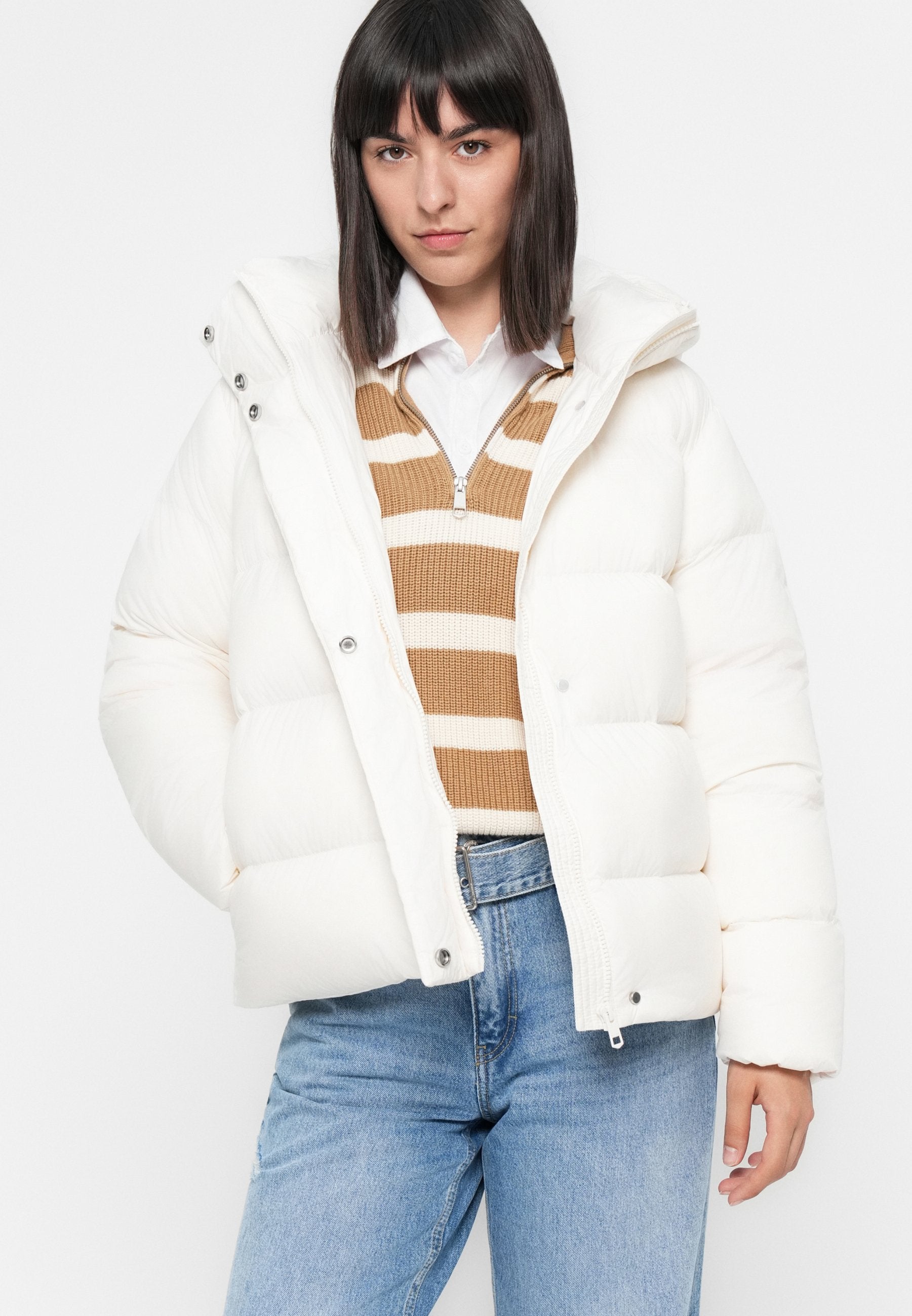 MODERN JACKET Media 5