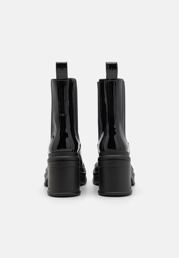 Armani Exchange HALF BOOT