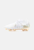 Puma FUTURE 9 ULTIMATE FG - Firm-ground football boots - white/metallic gold-coloured/black
