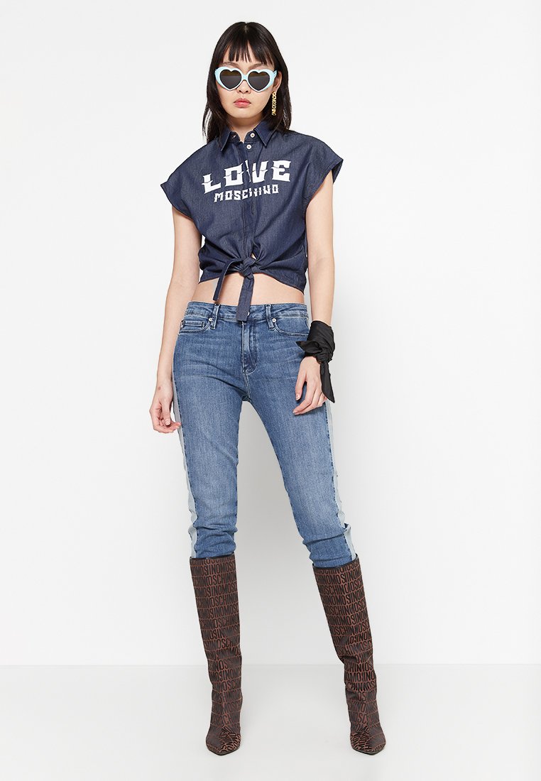 Love Moschino