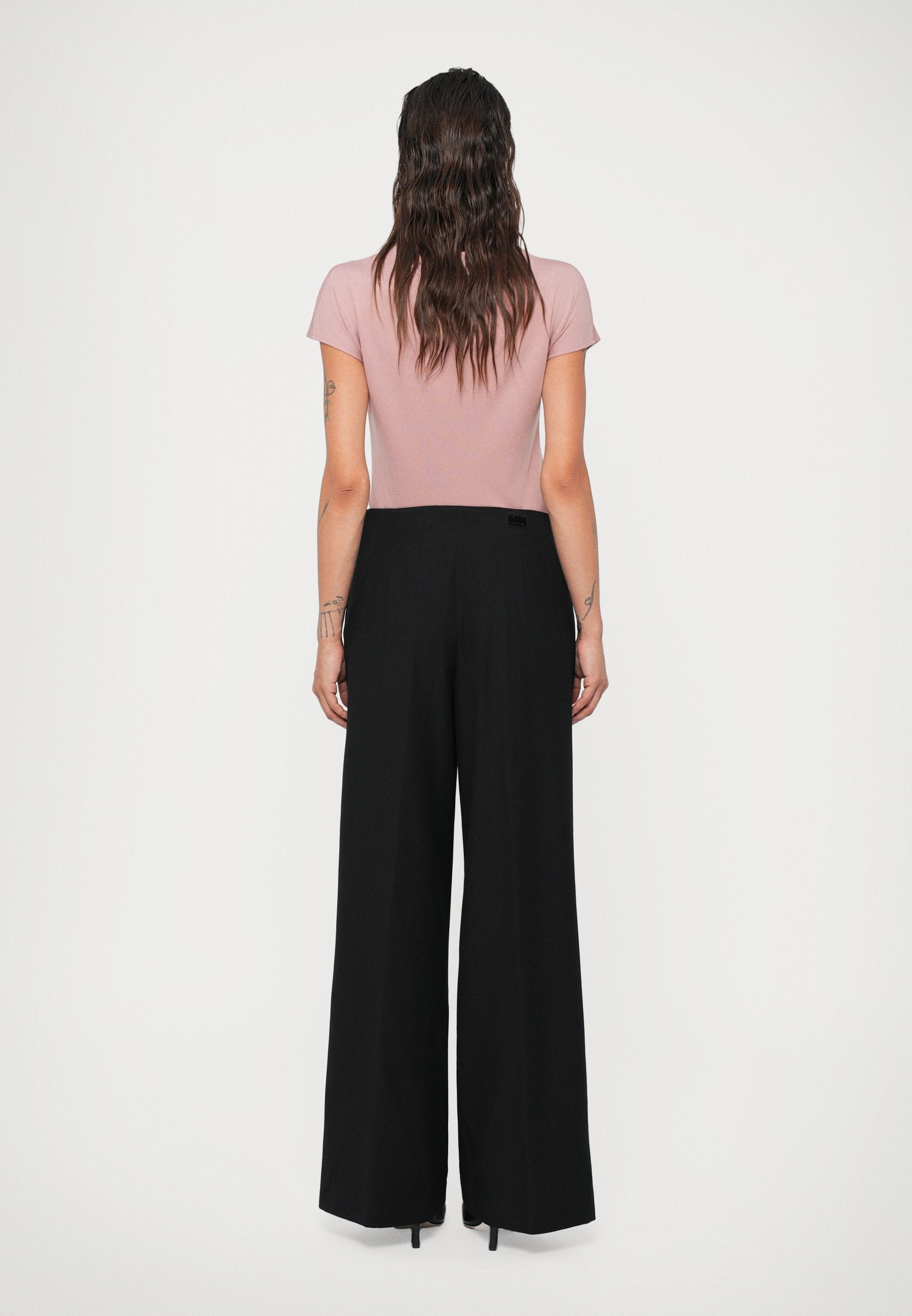 TROUSER Media 4
