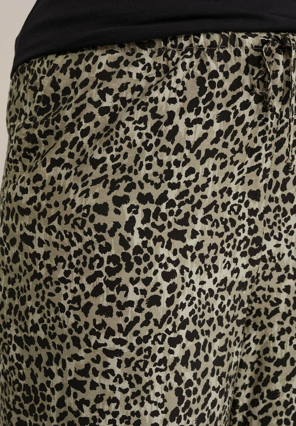 WE Fashion CURVE