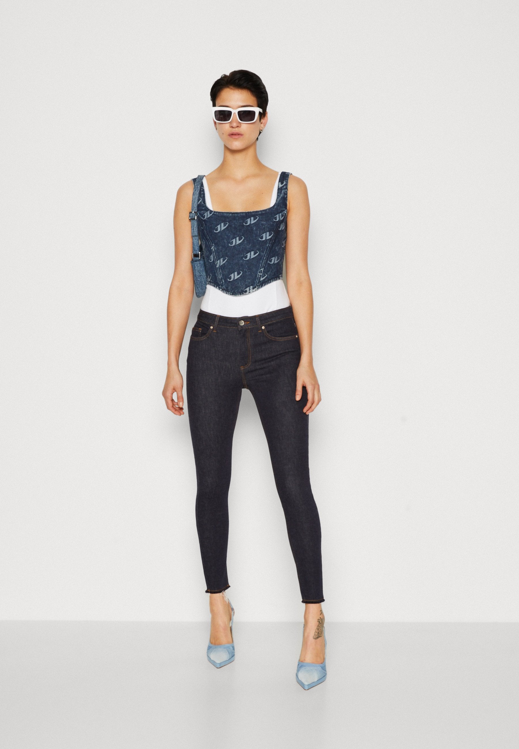 ONLBLUSH MID Media 2