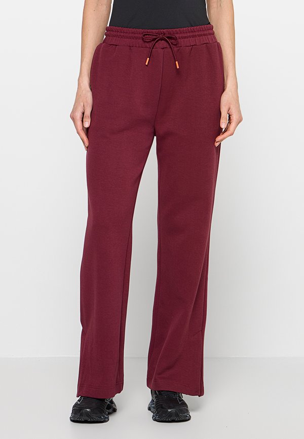 Ted Baker Sports