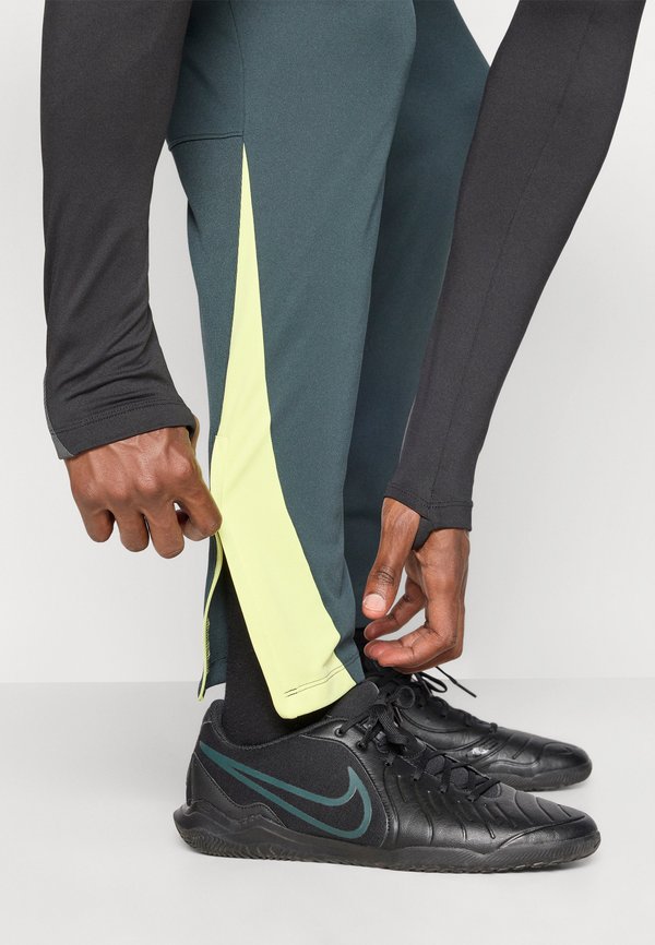 Nike Performance M NK TF ACD PNT KPZ WW