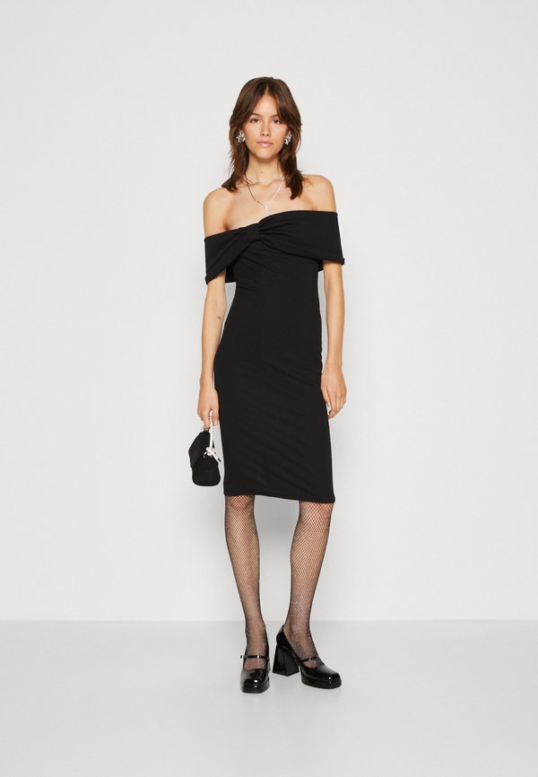 WAL G. ALIA OFF SHOULDER MIDI