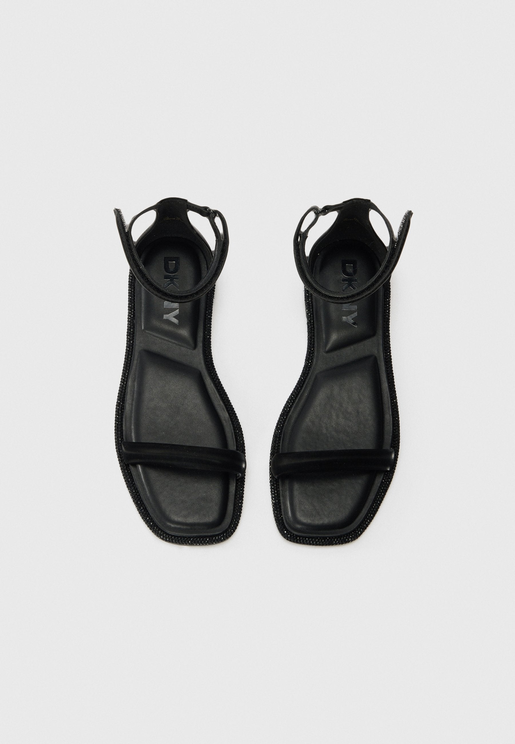 DKNY BECA