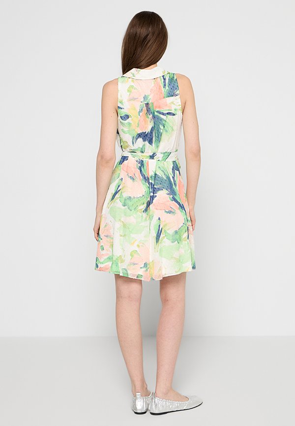 DKNY