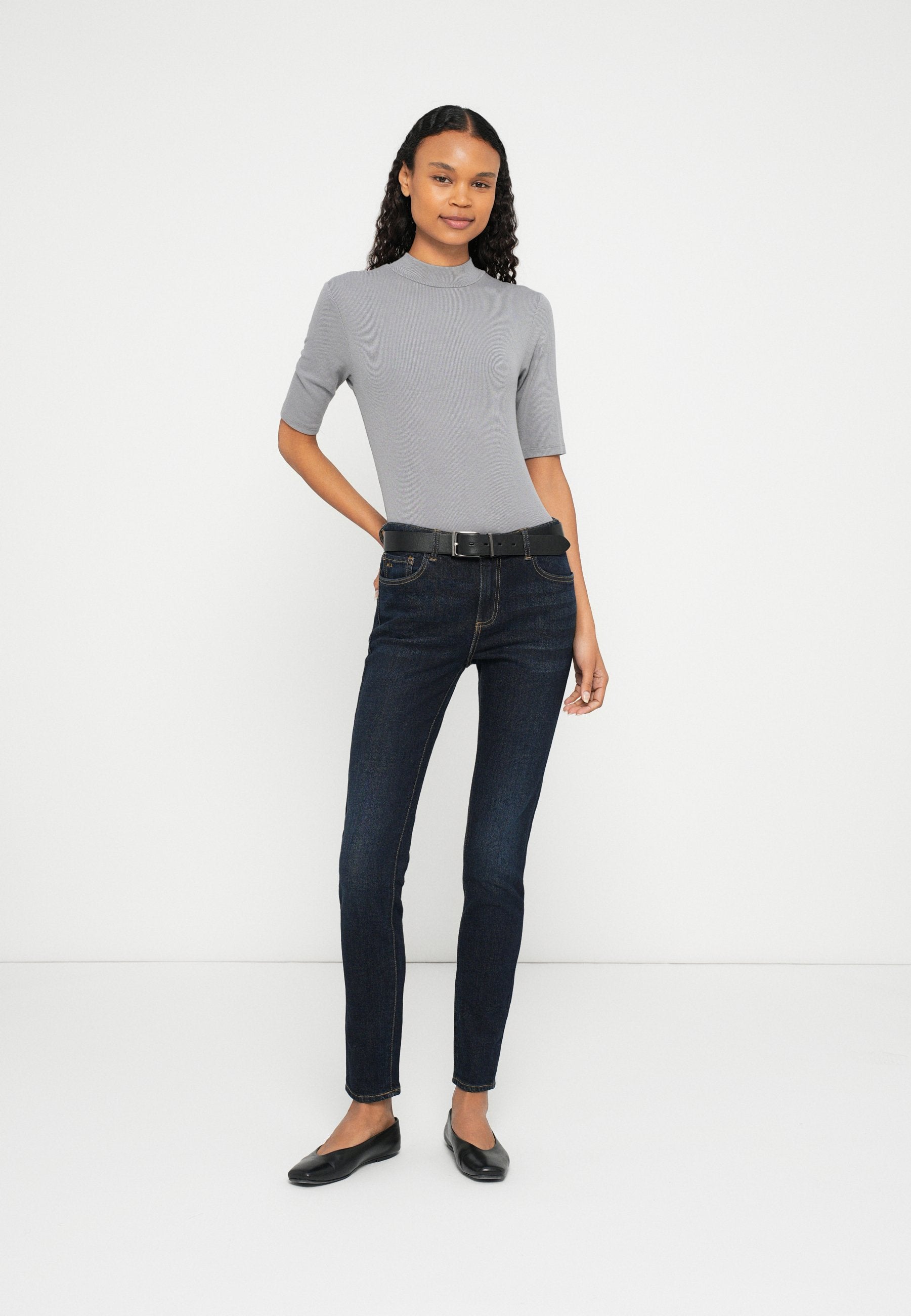 Armani Exchange Jeans Slim Fit Media 3