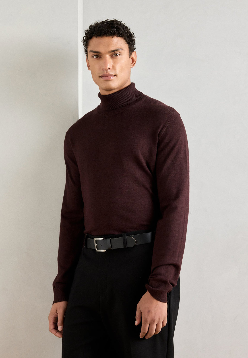 ROLL NECK  Media 6
