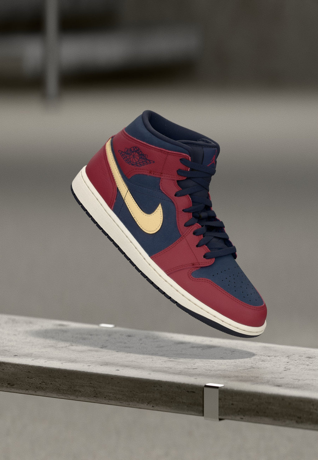 Jordan AIR JORDAN 1 MID SE V2