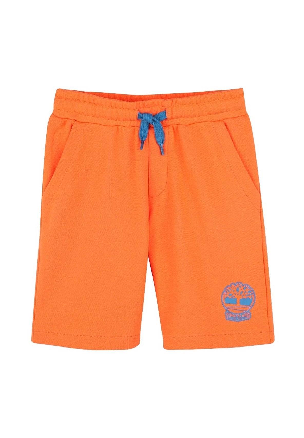 Orangene Baumwollshorts mit zwei Seitentaschen, einem blauen Kordelzug und einem blauen Timberland-Logo, das auf der unteren linken Seite aufgedruckt ist.