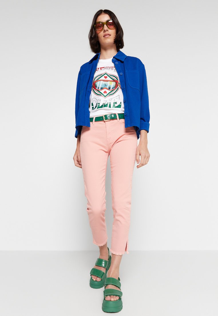 Love Moschino