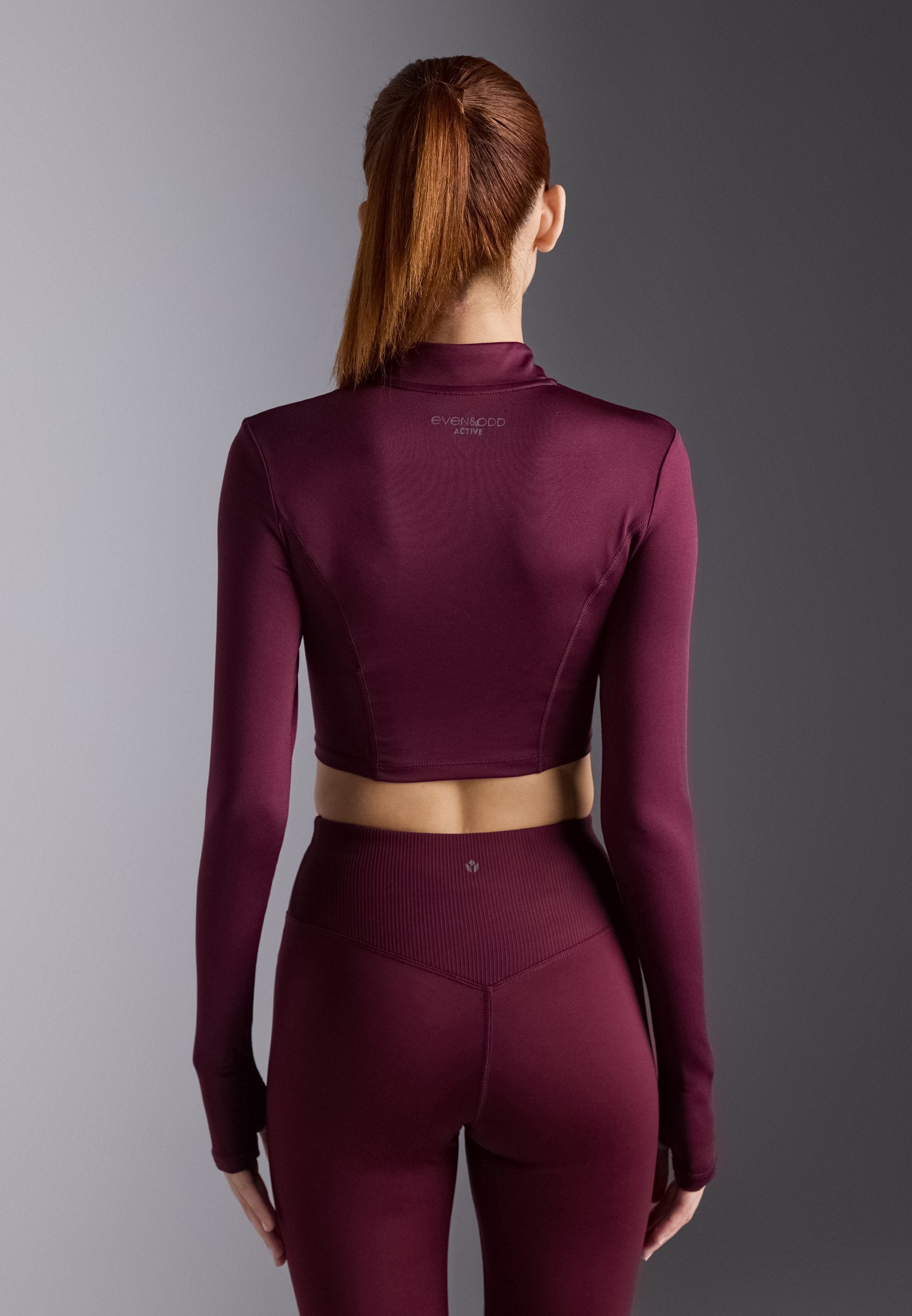 Even&Odd active CROPPED HIGH NECK LONG SLEEVE TOP WITH 1/2 ZIP &THUMB HOLES